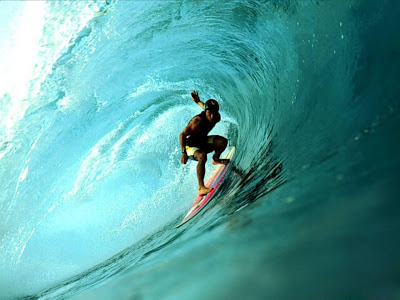 surfeur surfing