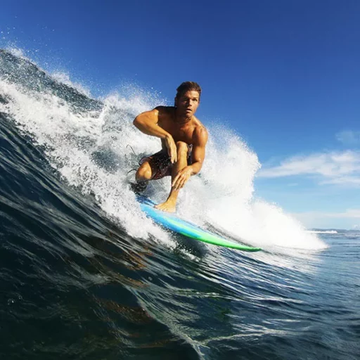 Cris Surfing nas Mentawais 2019